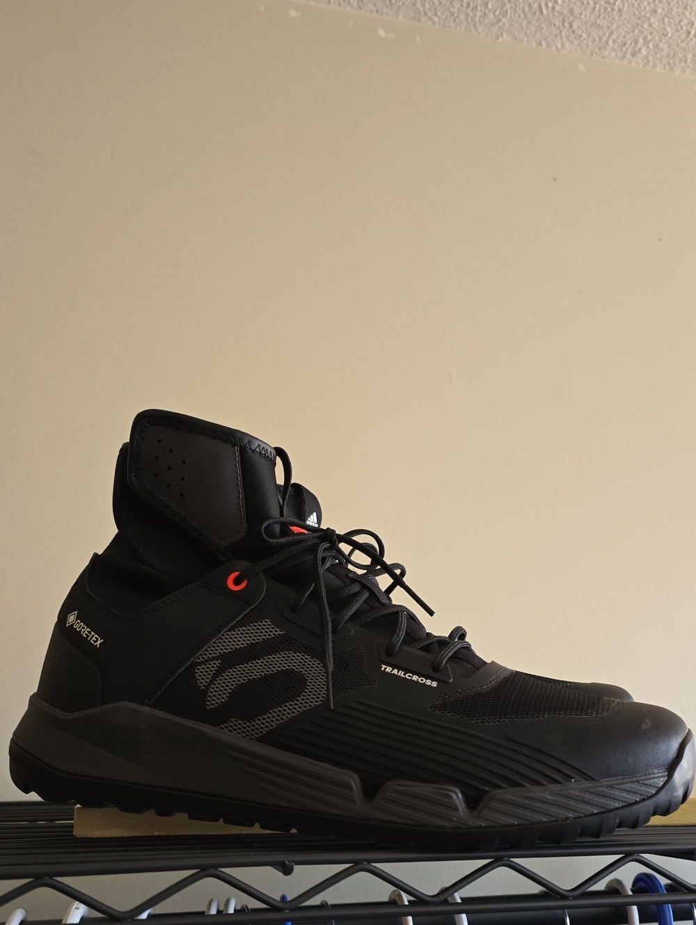 NWOT Unused Five Ten Adidas Trailcross Men’s Black Trail Shoe